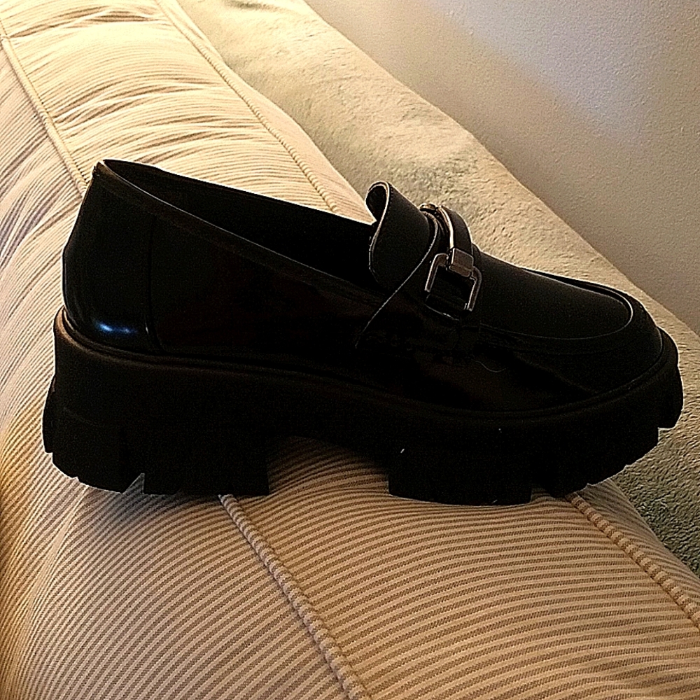 Steve madden black shoes brand new! Never worn!